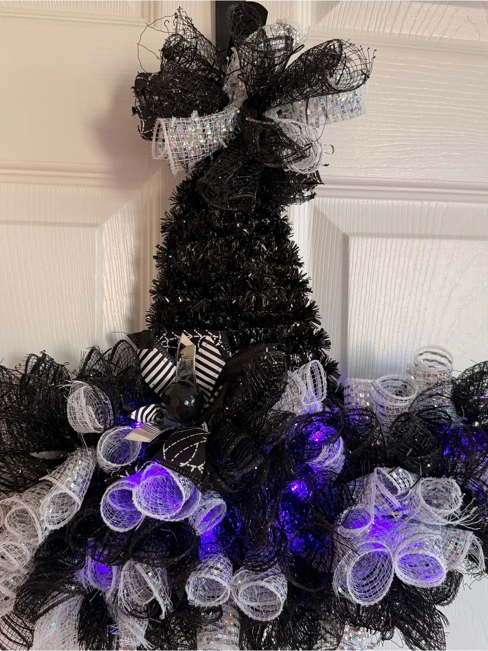 Handmade Halloween Witch Hat Wreath Purple Lighted Black White Door Decor 15x15